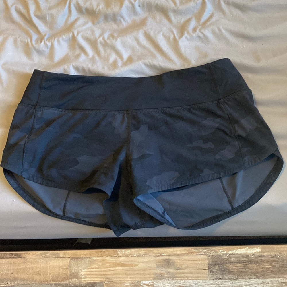 Lululemon Speed Up Low Rise 2.5 Inch Shorts